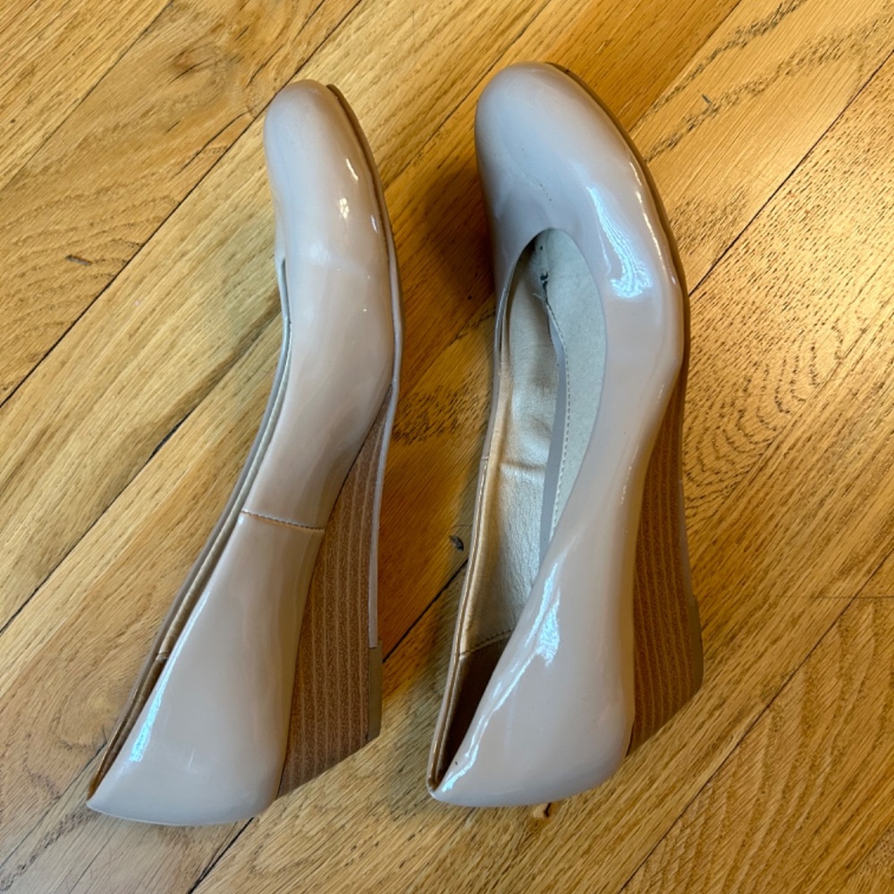 Flats - Picture 2 of 2